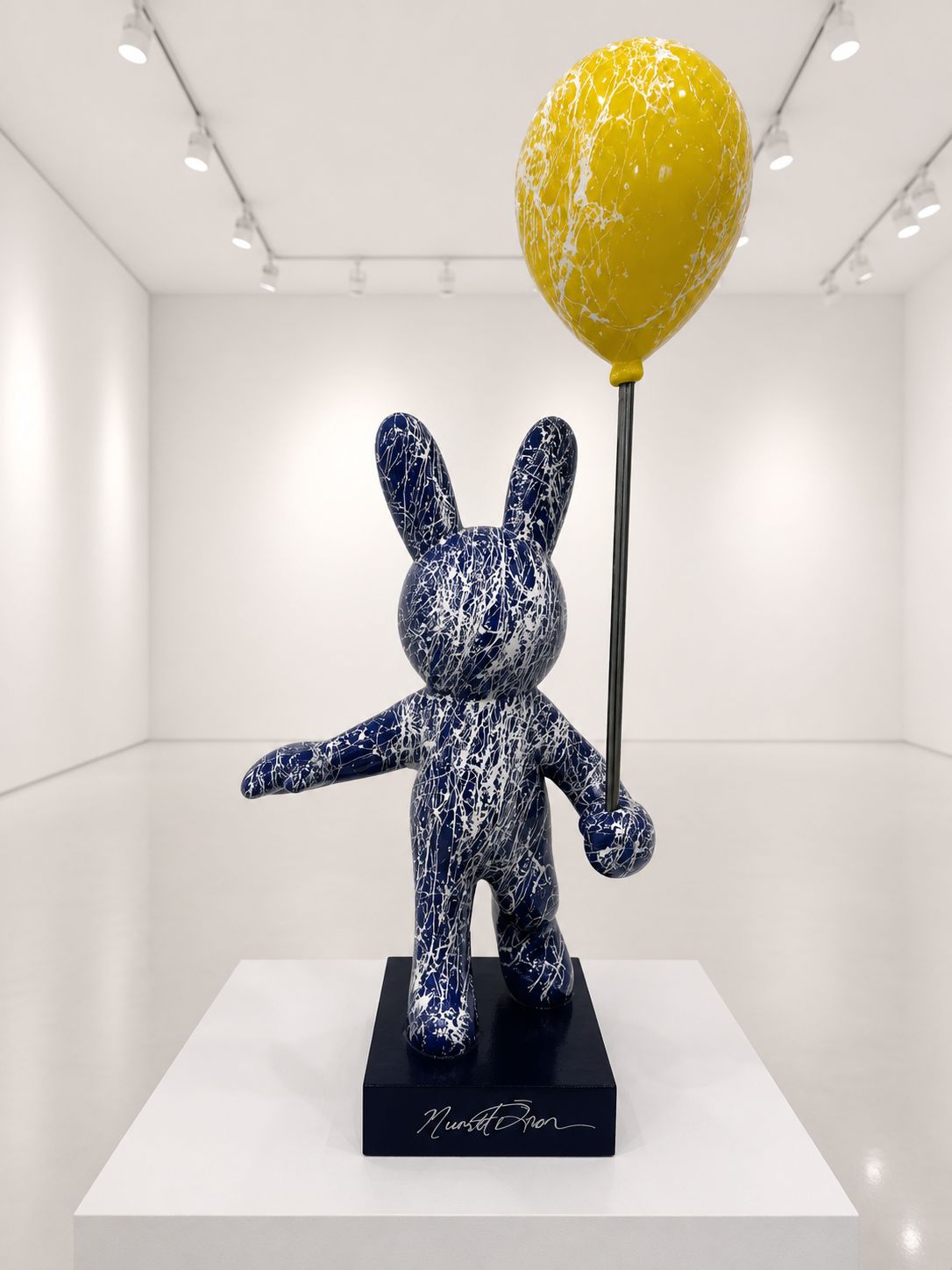 Miro — 40 × 20 × 12 cm heykel, Nursel Önen